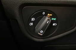 sininen Volkswagen Touran 2019 kuva 21.