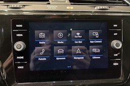 sininen Volkswagen Touran 2019 kuva 23.