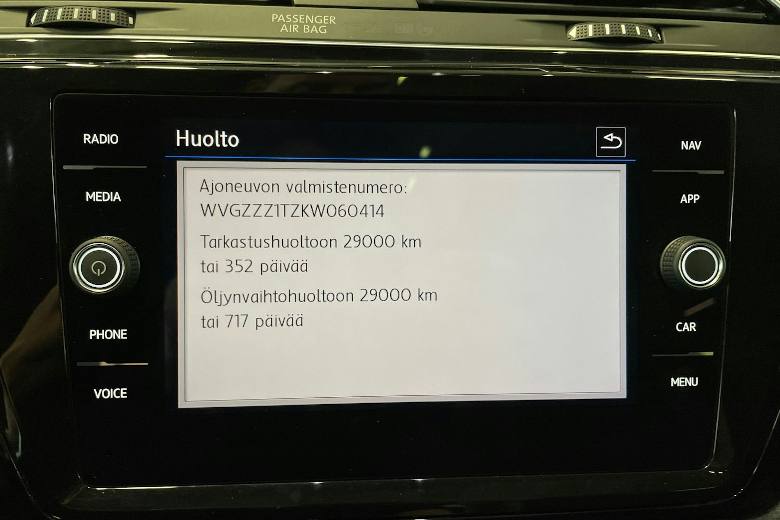 sininen Volkswagen Touran 2019 kuva 27.