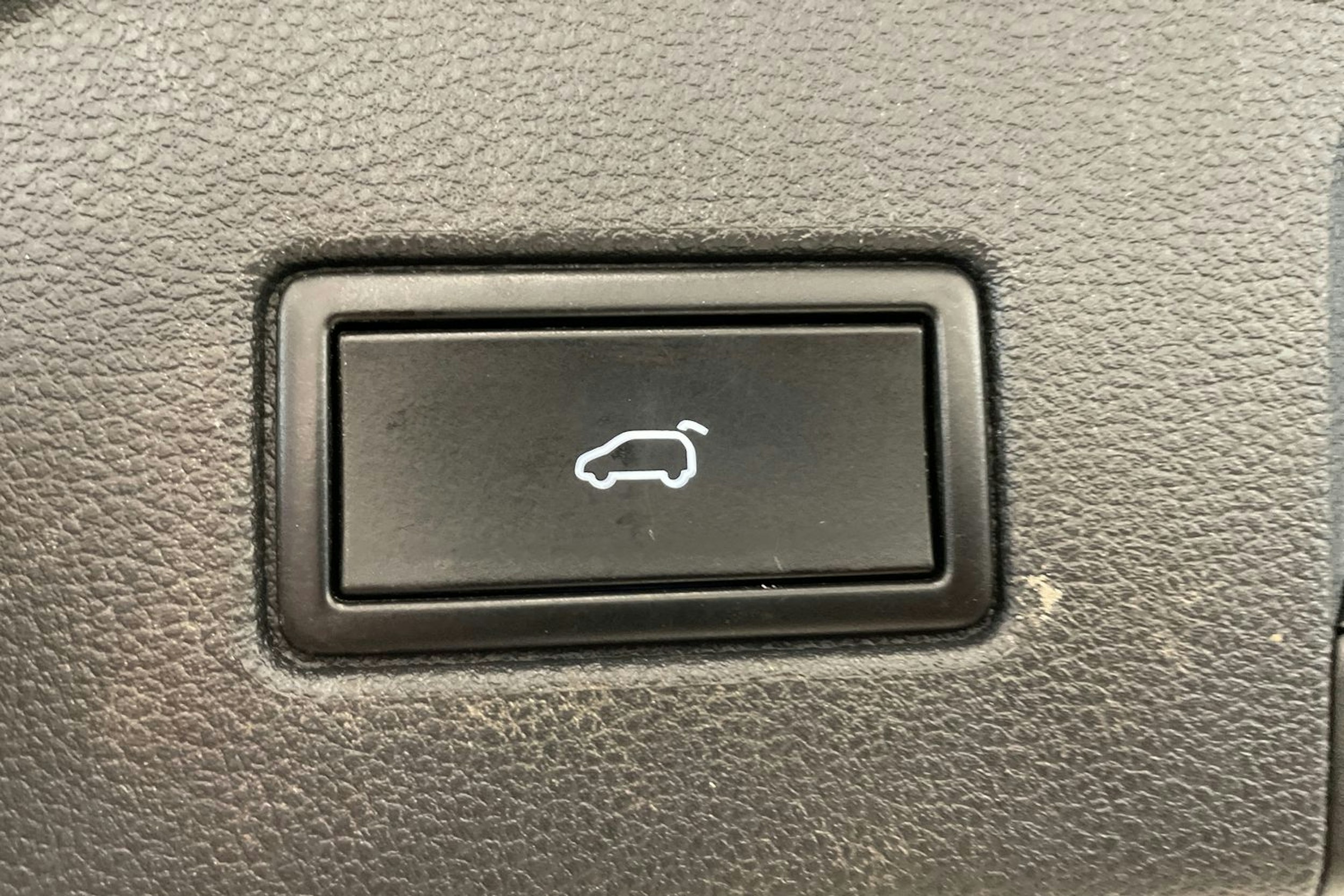 sininen Volkswagen Touran 2019 kuva 39.