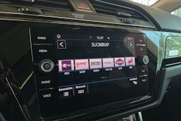 Valkoinen Volkswagen TOURAN 2019 kuva 19.