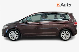 punainen Volkswagen Touran 2019 kuva 5.