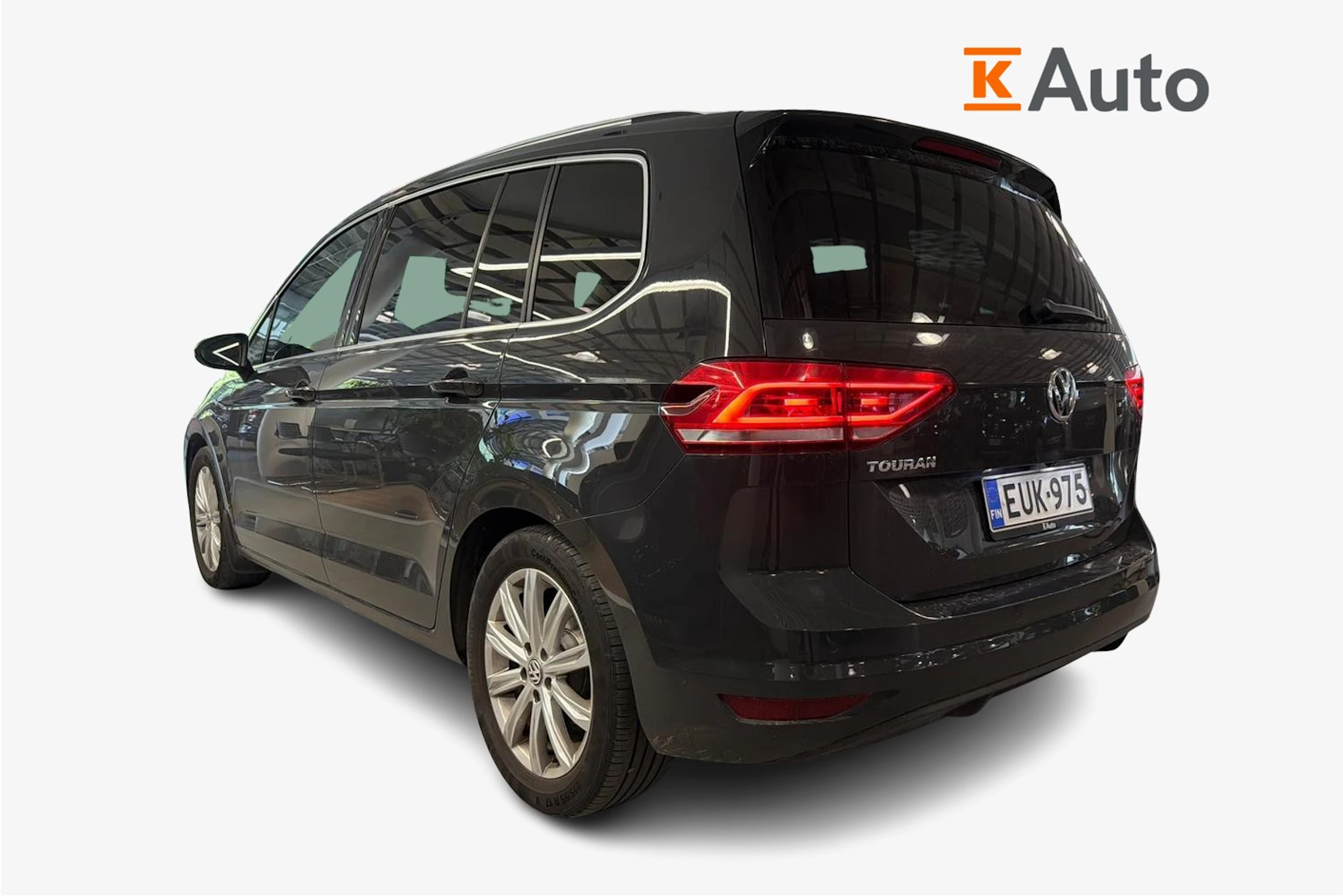harmaa Volkswagen Touran 2019 kuva 2.