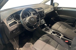 sininen Volkswagen Touran 2019 kuva 3.