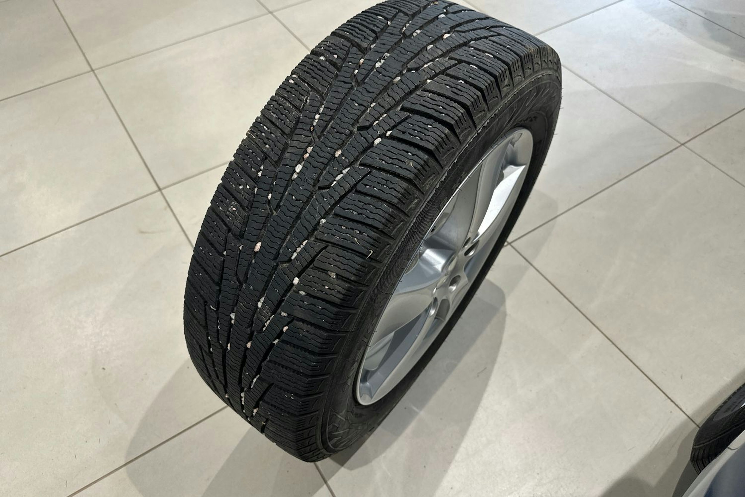 sininen Volkswagen Touran 2019 kuva 13.