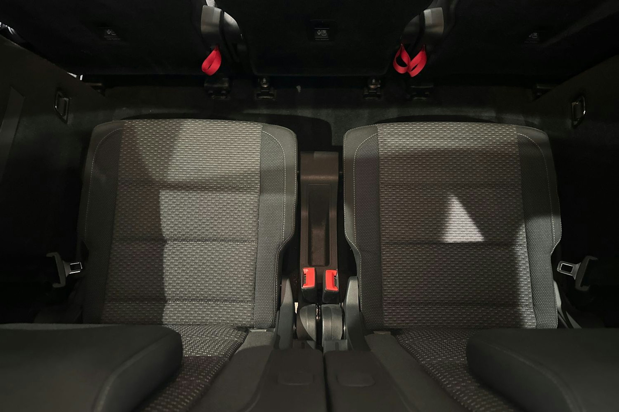 sininen Volkswagen Touran 2019 kuva 15.