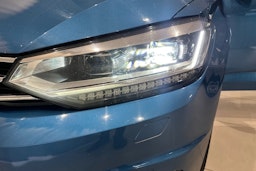sininen Volkswagen Touran 2019 kuva 25.