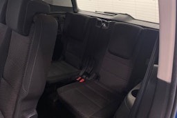Sininen Volkswagen TOURAN 2019 kuva 16.