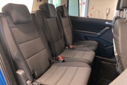Sininen Volkswagen TOURAN 2019 kuva 17.