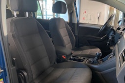 Sininen Volkswagen TOURAN 2019 kuva 25.