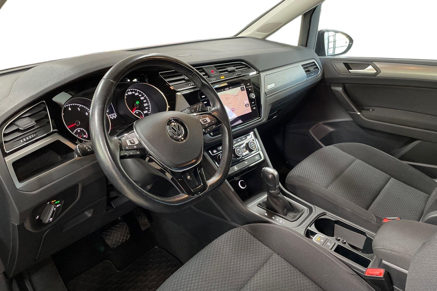 Volkswagen Touran 2019, bild 6/35