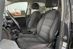 Harmaa Volkswagen TOURAN 2019 kuva 11.