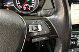 Harmaa Volkswagen TOURAN 2019 kuva 15.