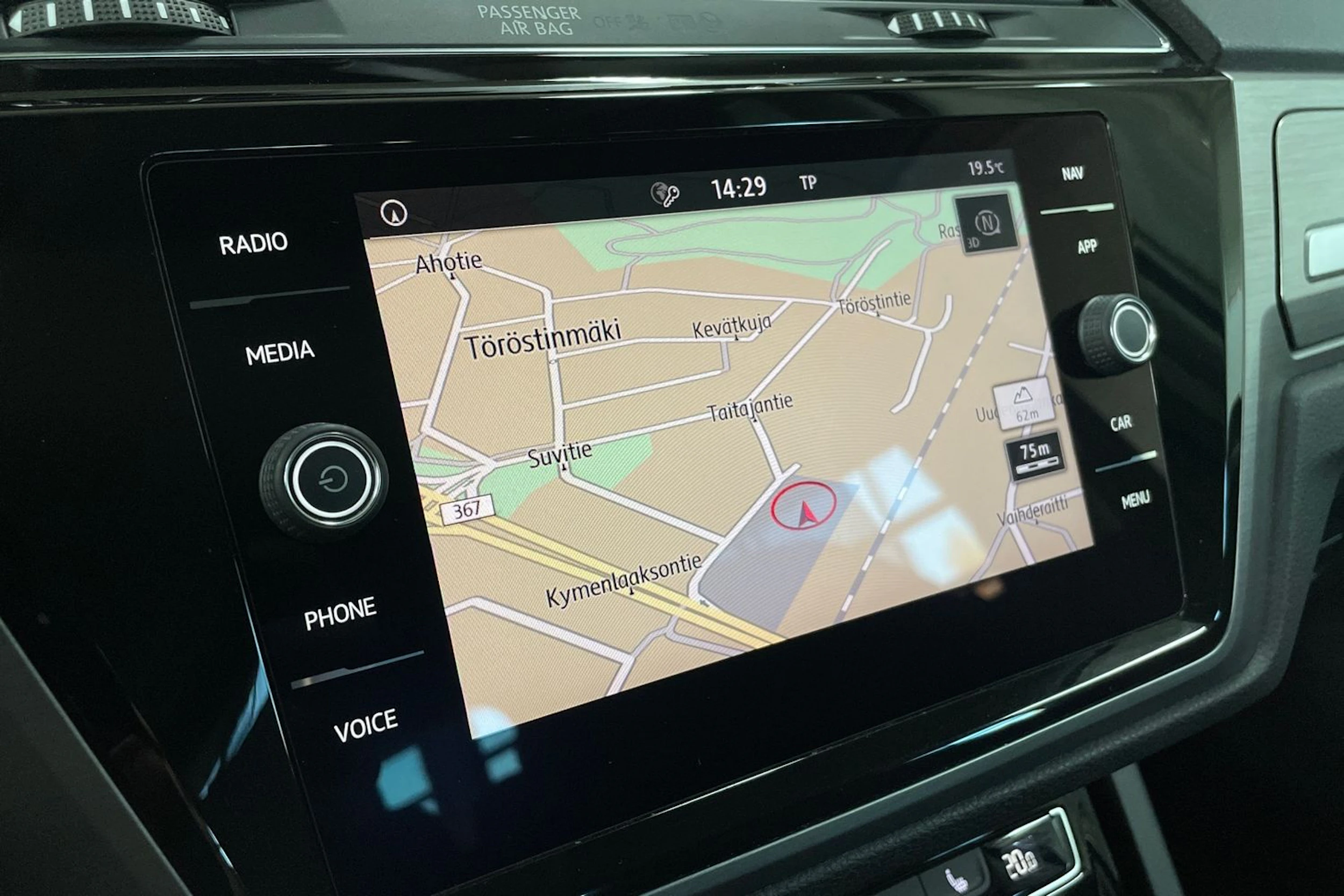 Harmaa Volkswagen TOURAN 2019 kuva 18.