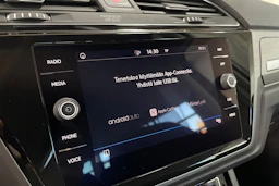 Harmaa Volkswagen TOURAN 2019 kuva 19.