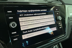 Harmaa Volkswagen TOURAN 2019 kuva 20.
