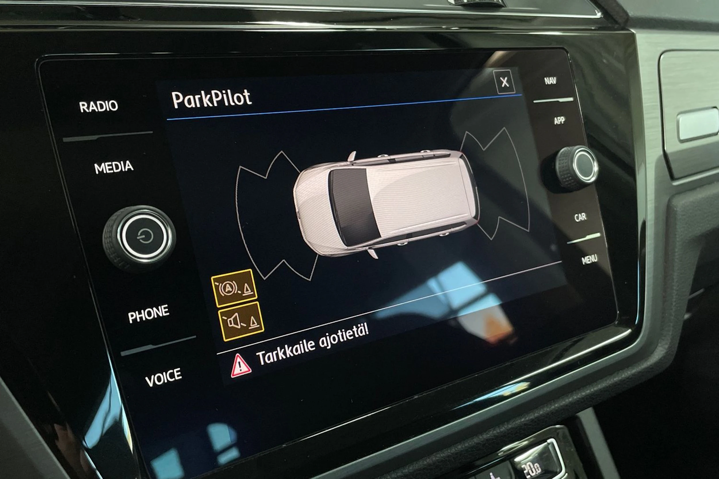 Harmaa Volkswagen TOURAN 2019 kuva 23.