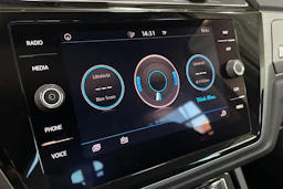 Harmaa Volkswagen TOURAN 2019 kuva 24.
