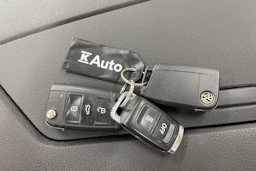 Harmaa Volkswagen TOURAN 2019 kuva 35.