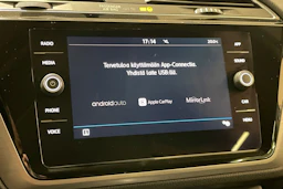 Valkoinen Volkswagen TOURAN 2019 kuva 13.