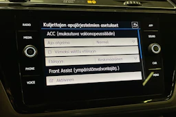 Valkoinen Volkswagen TOURAN 2019 kuva 14.