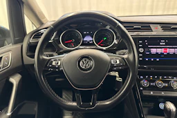 met. harmaa Volkswagen Touran 2019 kuva 12.