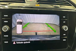 met. harmaa Volkswagen Touran 2019 kuva 18.