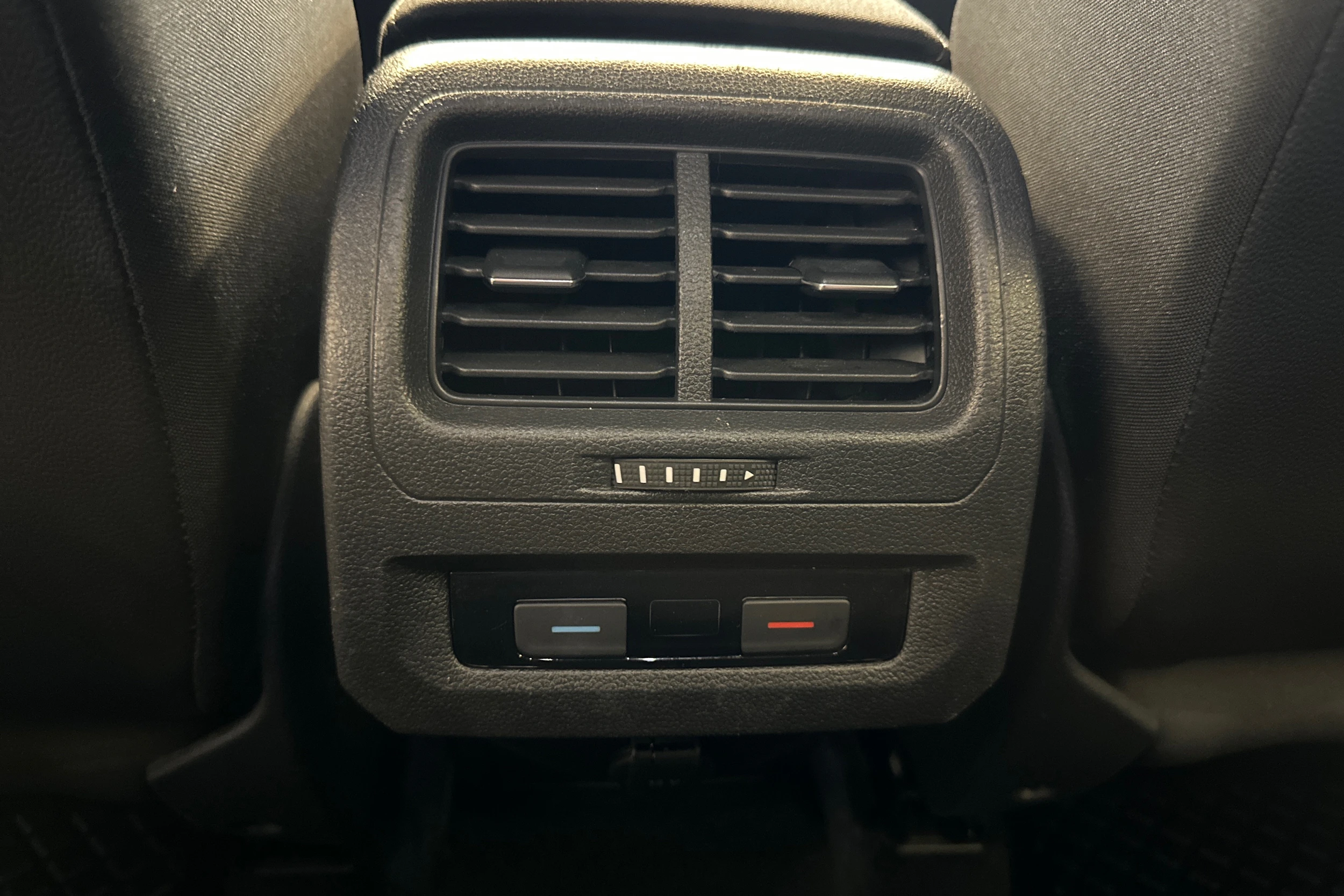 met. harmaa Volkswagen Touran 2019 kuva 22.