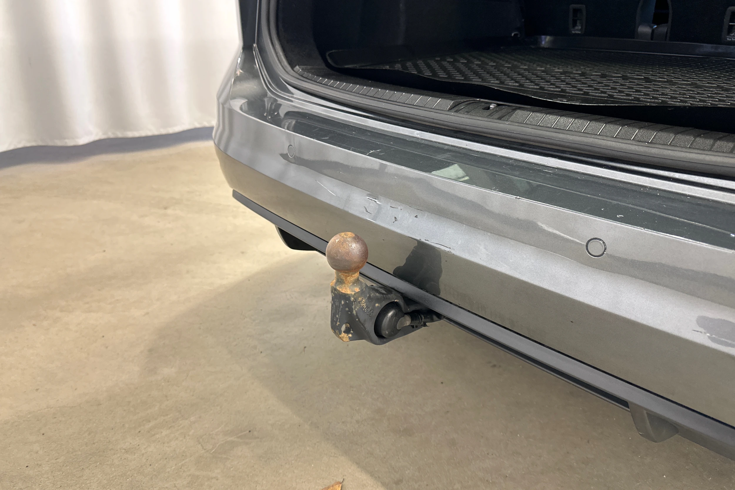 met. harmaa Volkswagen Touran 2019 kuva 27.