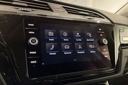 Harmaa Volkswagen TOURAN 2020 kuva 17.