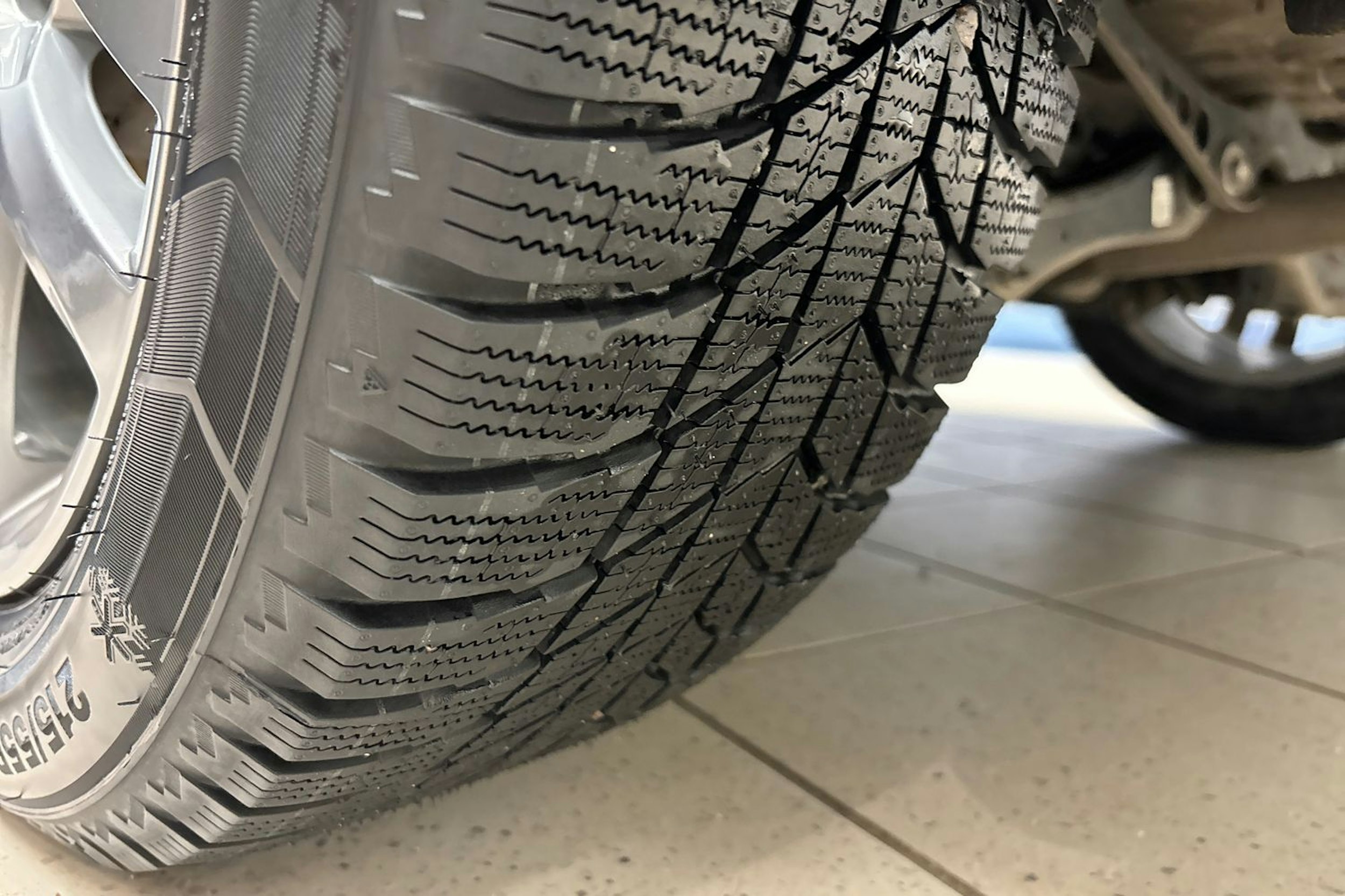 Sininen Volkswagen TOURAN 2020 kuva 13.