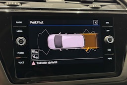 met. musta Volkswagen Touran 2020 kuva 24.