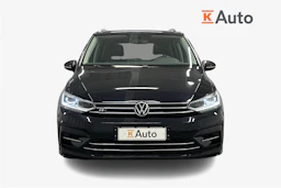 musta Volkswagen Touran 2021 kuva 5.