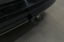 musta Volkswagen Touran 2021 kuva 35.