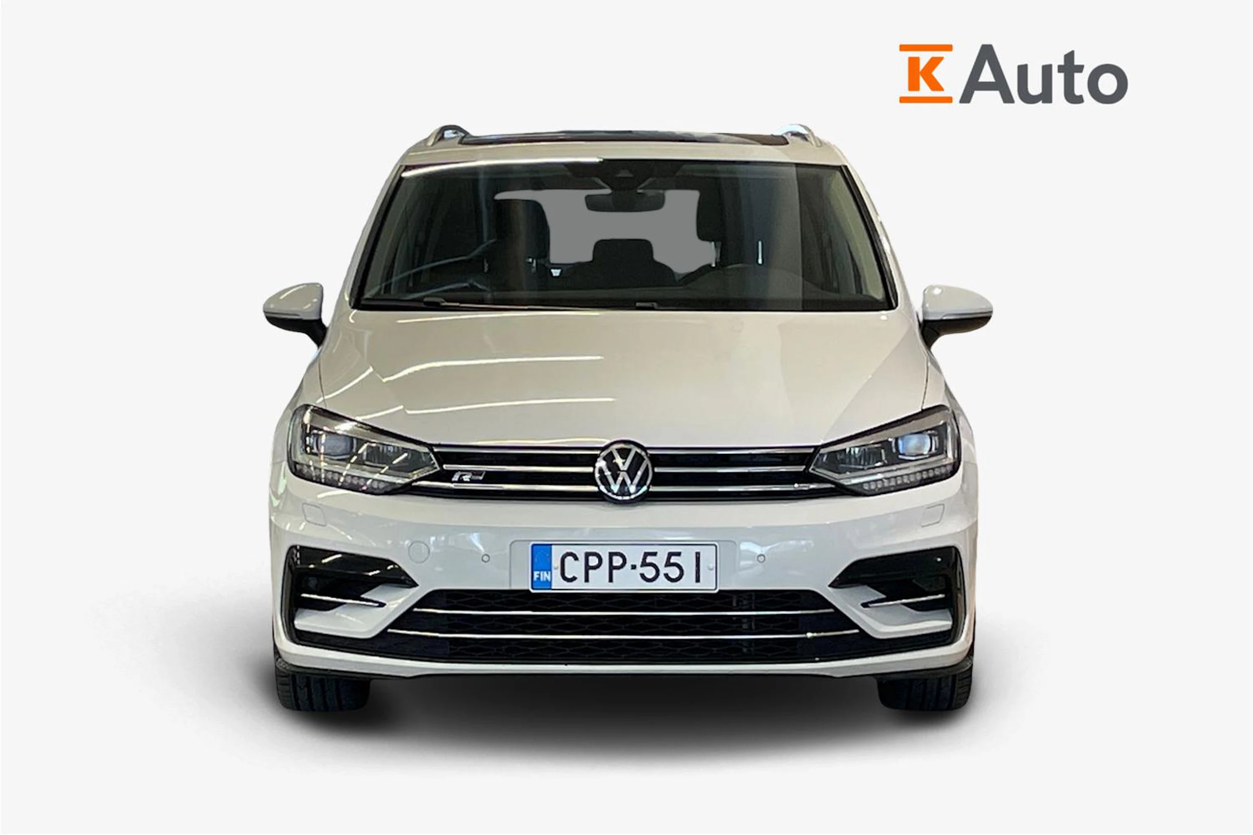 Valkoinen Volkswagen TOURAN 2021 kuva 4.