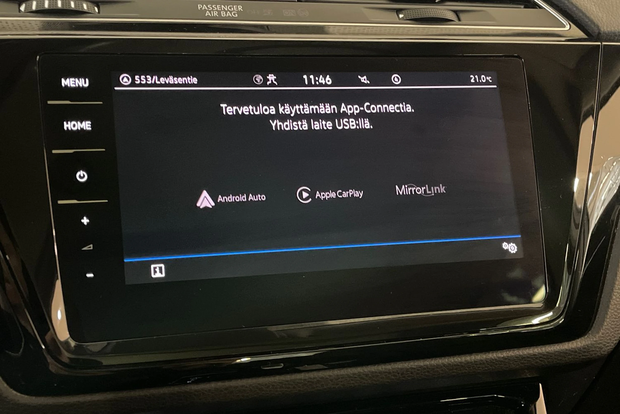 Valkoinen Volkswagen TOURAN 2021 kuva 16.