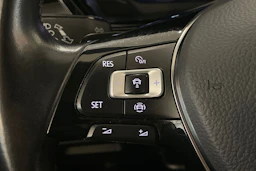 Valkoinen Volkswagen TOURAN 2021 kuva 19.