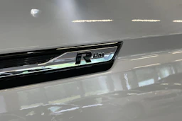Valkoinen Volkswagen TOURAN 2021 kuva 28.