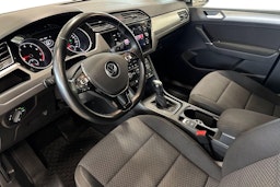 hopea Volkswagen Touran 2021 kuva 7.
