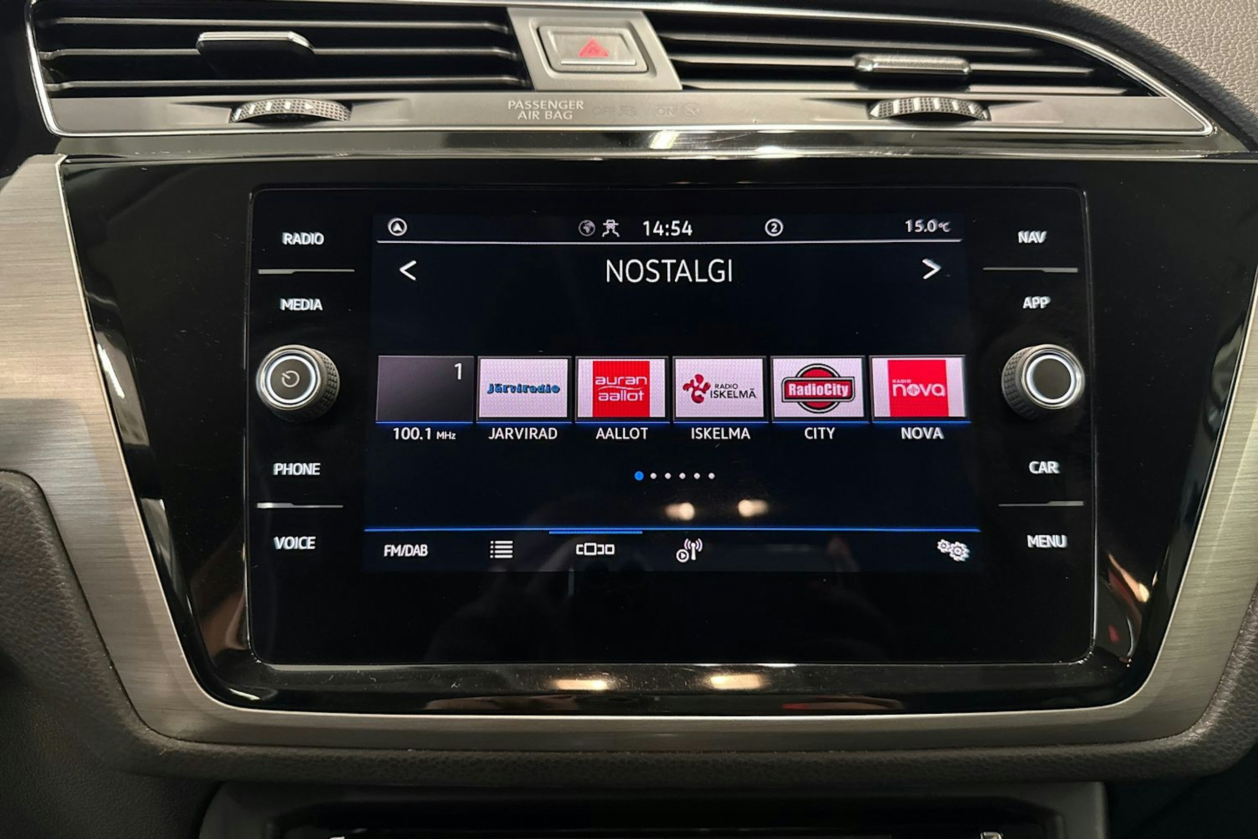 hopea Volkswagen Touran 2021 kuva 18.