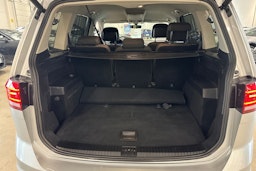 hopea Volkswagen Touran 2021 kuva 26.