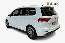 valkoinen Volkswagen Touran 2022 kuva 2.
