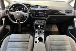 valkoinen Volkswagen Touran 2022 kuva 7.