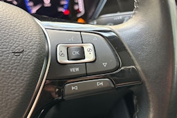 valkoinen Volkswagen Touran 2022 kuva 20.