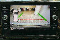 valkoinen Volkswagen Touran 2022 kuva 23.