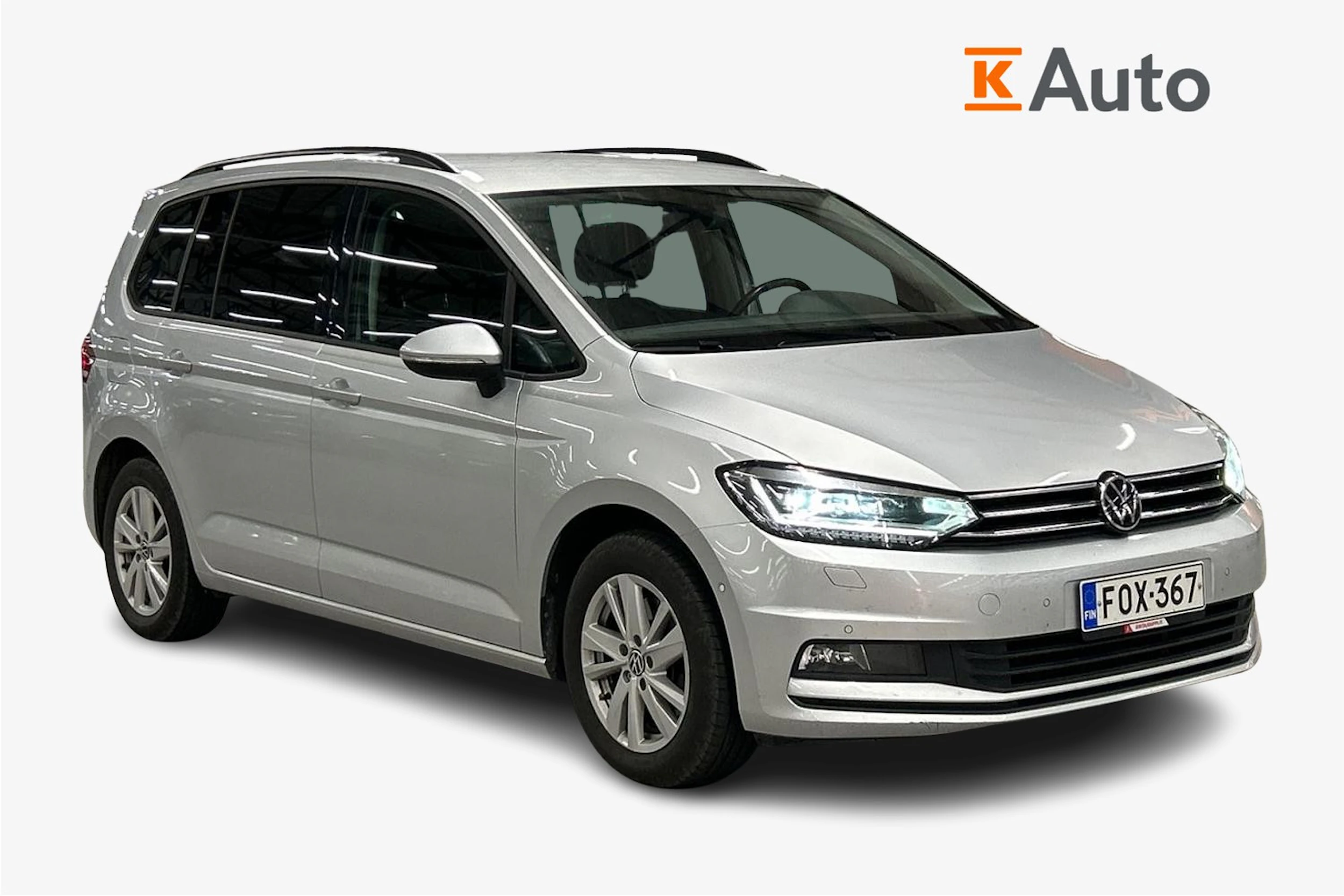 harmaa Volkswagen Touran 2022 kuva 1.