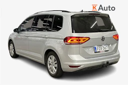 harmaa Volkswagen Touran 2022 kuva 2.