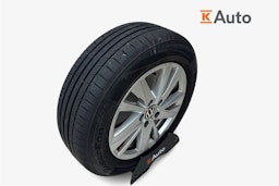 harmaa Volkswagen Touran 2022 kuva 11.