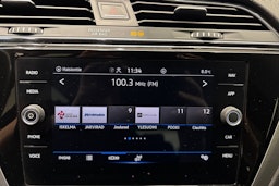 harmaa Volkswagen Touran 2022 kuva 17.