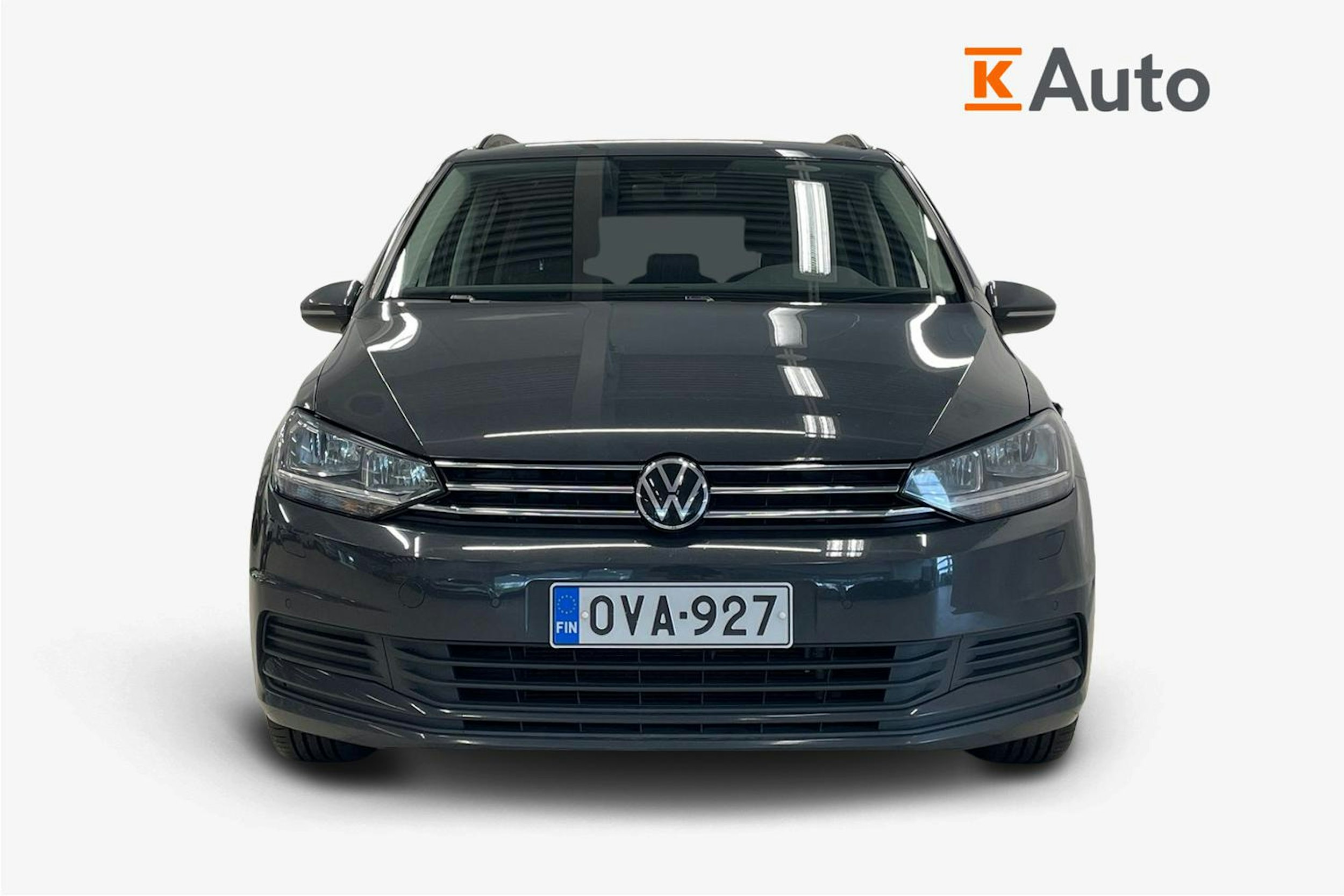 harmaa Volkswagen Touran 2022 kuva 5.
